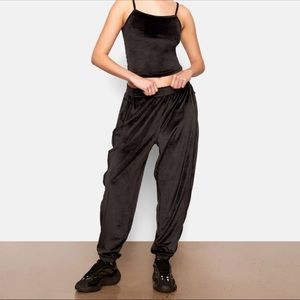 SKIMS Velour Oversized Jogger in Soot - XL
